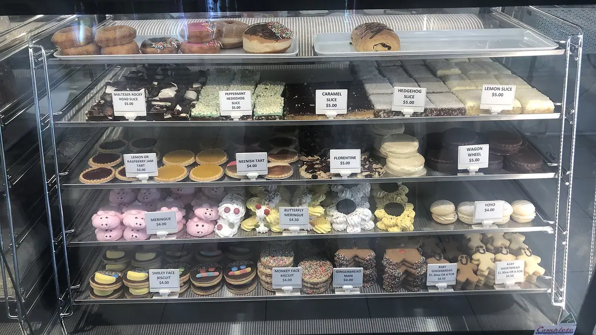 The Heart and Key Bakery – bakery in Bulwell town centre